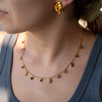 Колие Цветен Циркон с 18К Позлата, златист цвят, изработено от медицинска стомана 304L и циркон.