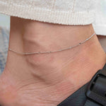 Сребърна Гривна за Глезен Нежност S925 на крака, стилна и елегантна, изработена от сребро S925.